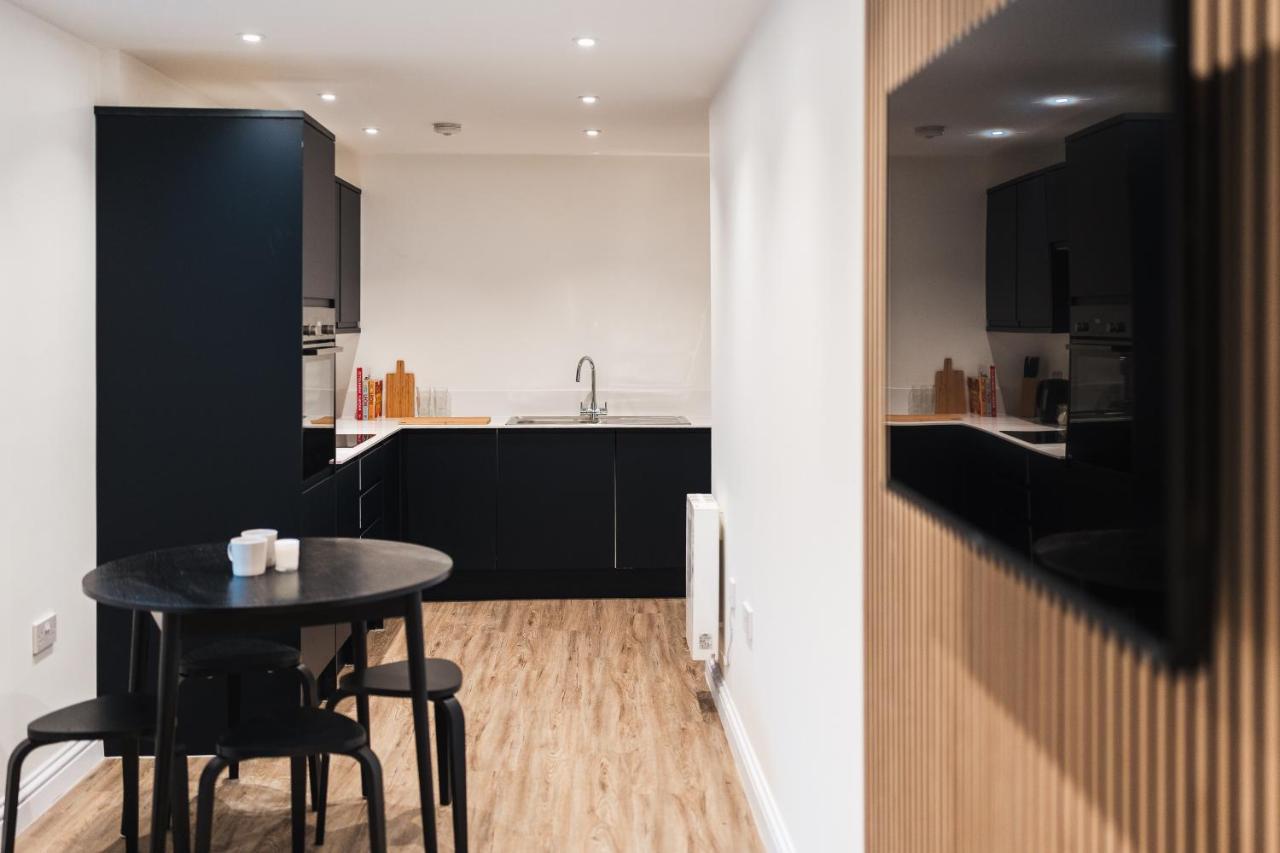 Wych Cottage, Striking 2 Bed, Parking, Ground Floor Flat - Step Free サマートン エクステリア 写真