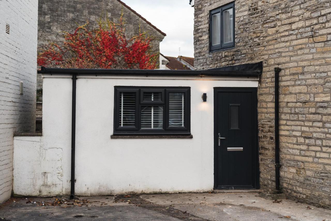 Wych Cottage, Striking 2 Bed, Parking, Ground Floor Flat - Step Free サマートン エクステリア 写真